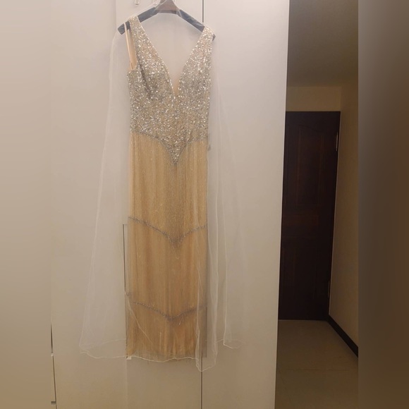 Prom Dress! - Picture 2 of 4